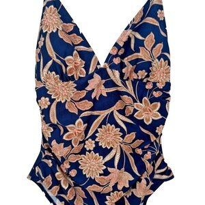 Cupshe Tropical Leaf V-Neck Swimsuit